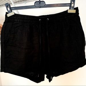 *Brand New without Tags* H&M Black Shorts, Size 6